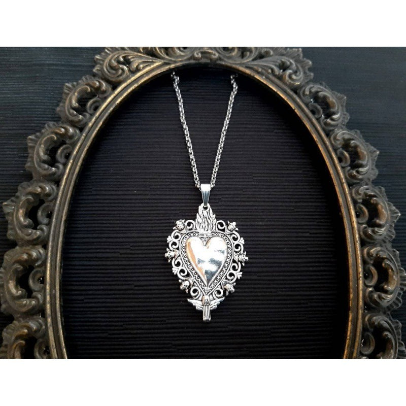 Women's Gothic Sacred Heart Pendant Necklace