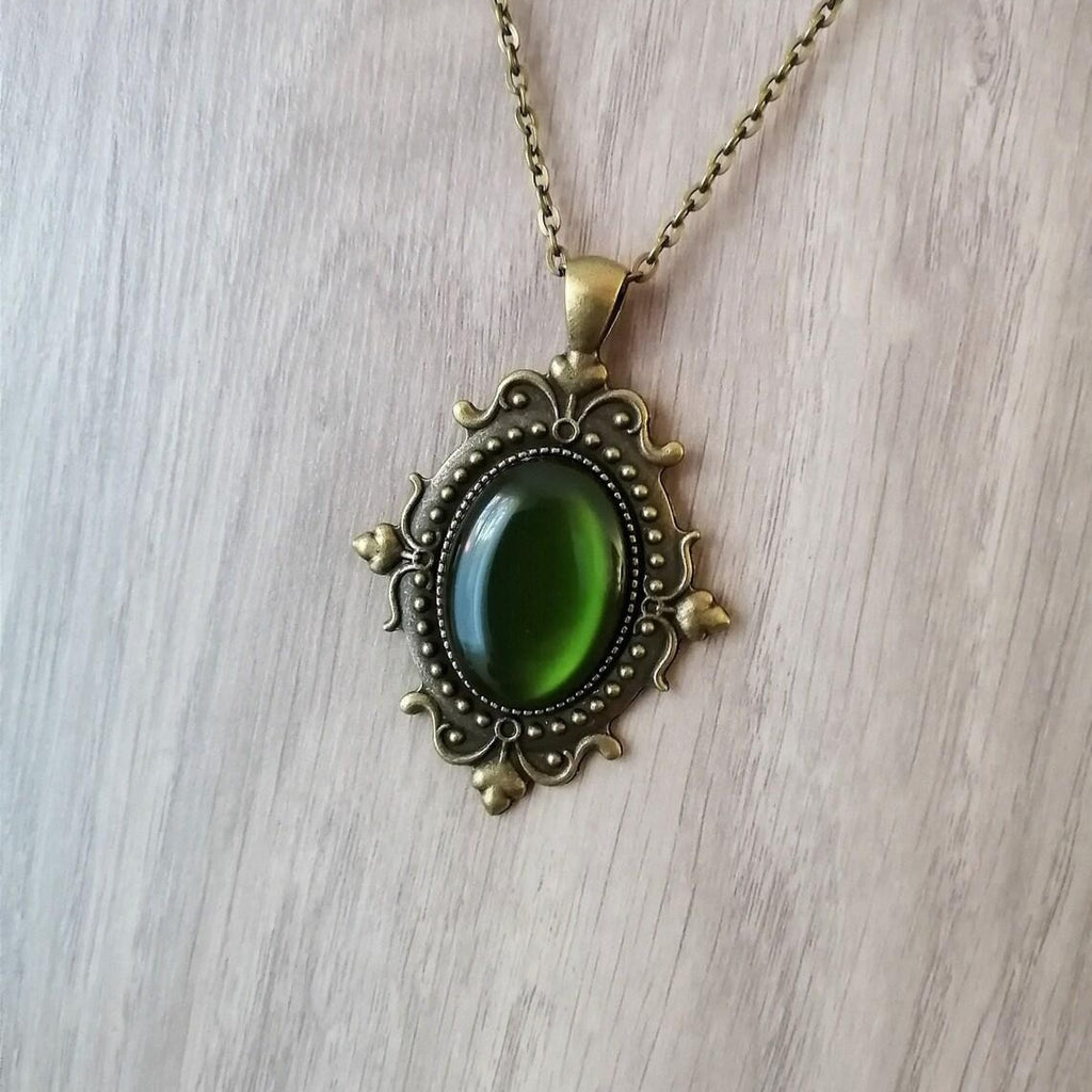 Gothic Vintage Bronze Pendant Necklace Personality
